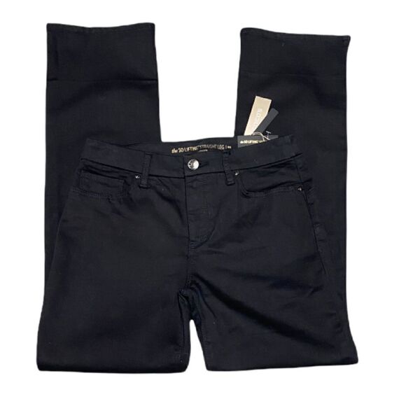 Chico’s The So Soft Lifting Straight Leg Black Jean NWT - Picture 1 of 9